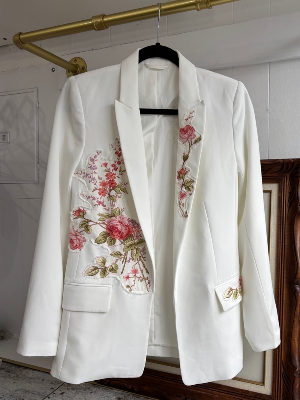 Upcycled White Floral Embroidery Appliqué Blazer Jacket Size Small